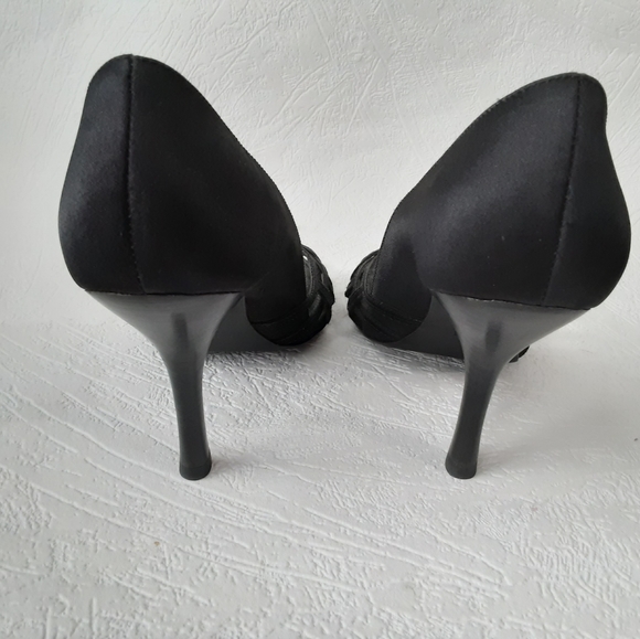 BCBG Maxazria Satin Shoes - Picture 4 of 7